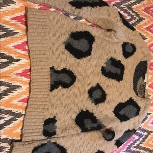 Large women’s Anthropologie sweater cheetah print